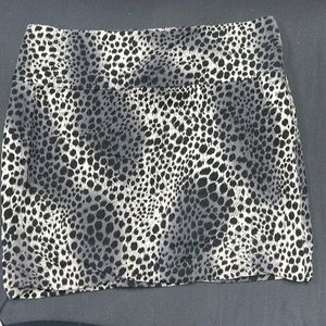 Cute Stretchy black/white/grey Animal Print Skirt